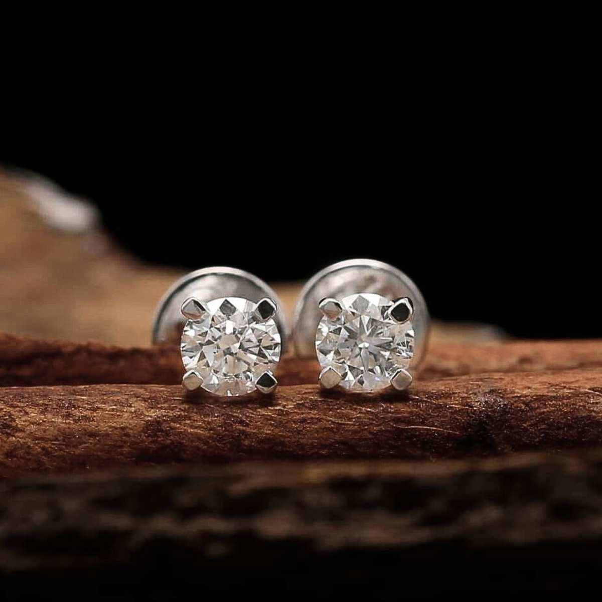 14KT White Gold EF VS Diamonds