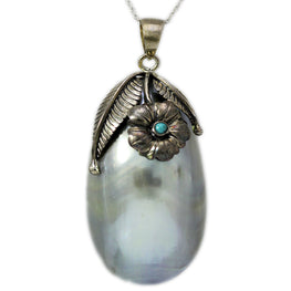 Flower Mother of Pearl and Turquoise Stone Necklace