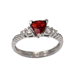 950 Platinum Garnet and Diamond Ring